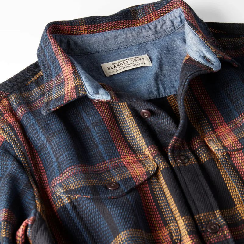 Outerknown SHIRT Pitch Black Wander Plaid - Must - Have for Surfers