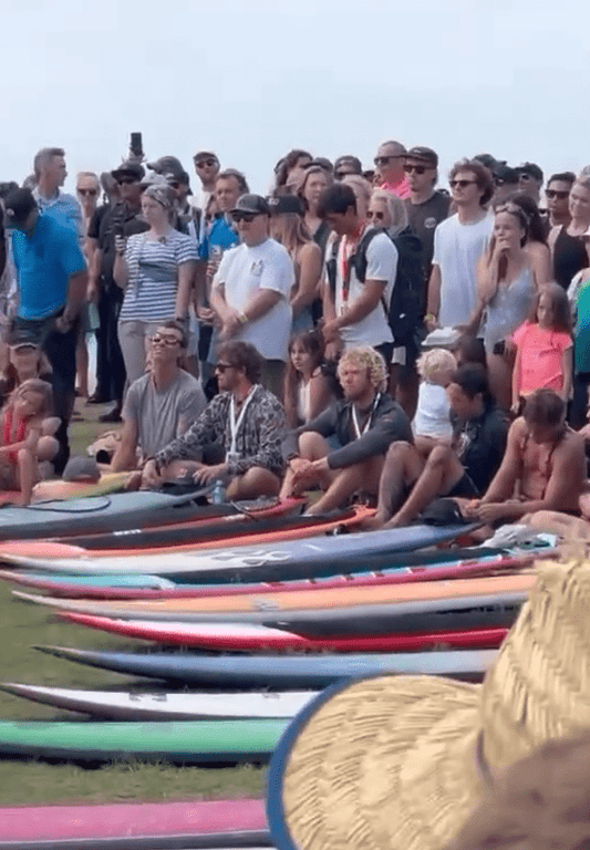 🏄‍♀️2025年　今年のEddie Aikau Invitational を関係者席から見て下さい 貴重🏄‍♀️ - Hawaiian South Shore
