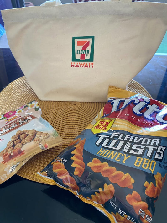 👍セブンイレブンのハワイ限定バックやっとGET 並びました　フリーは並ばされる👍 - Hawaiian South Shore