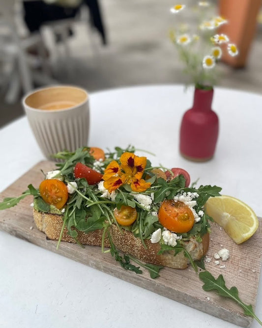 🌞以外と珍しい雲ひとつ無いハワイの空🌞 💙 - Hawaiian South Shore
