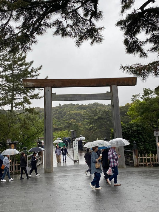 ⛩️雨の内宮も神秘的〜おかげ横丁の行列ができる店⛩️ - Hawaiian South Shore