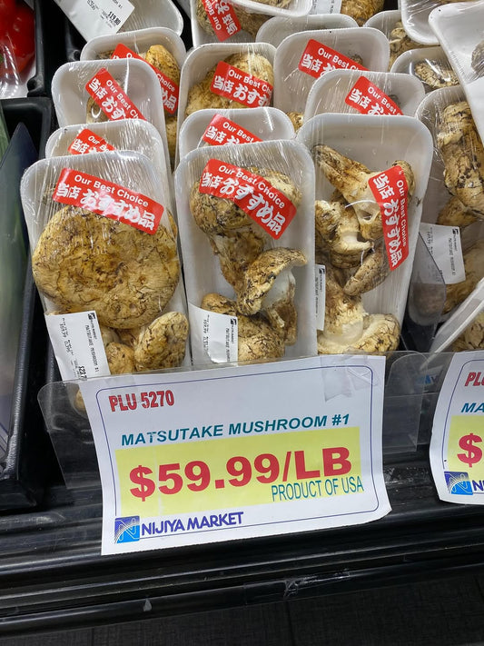 ハワイの日系スーパーには日本の野菜　フルーツ　スナック　なんでもあります　高いけど