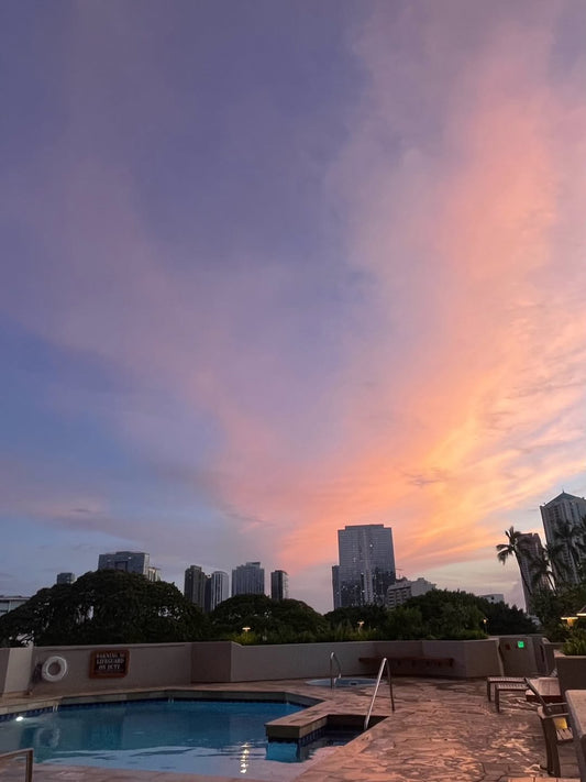 🌆昨日の綺麗なサンセット〜今日のハワイ🌇 - Hawaiian South Shore