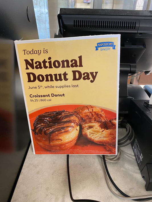 🍩今日はNational Donut Day 買うしかないわ　ロコ御用達ZippysでLTDドーナツ出してるわ🍩 - Hawaiian South Shore