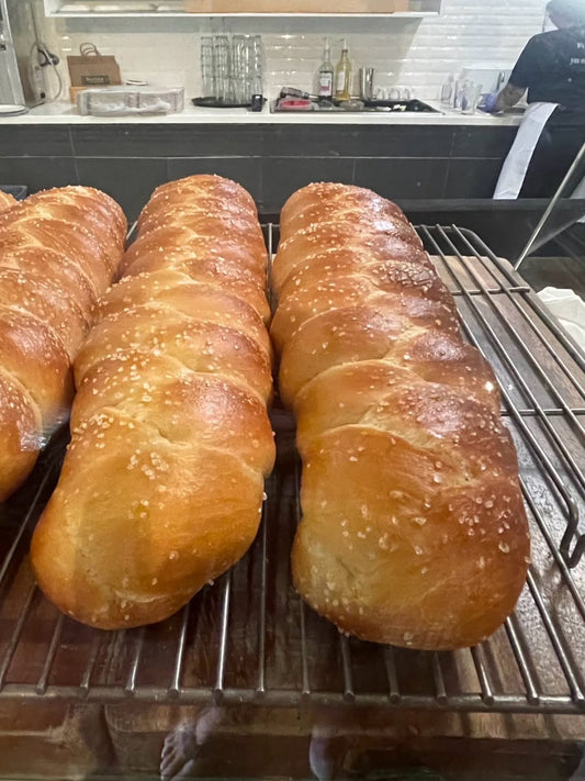 🥖 やっと買えた！Waioliの金曜日限定パン 🥖❤️ - Hawaiian South Shore