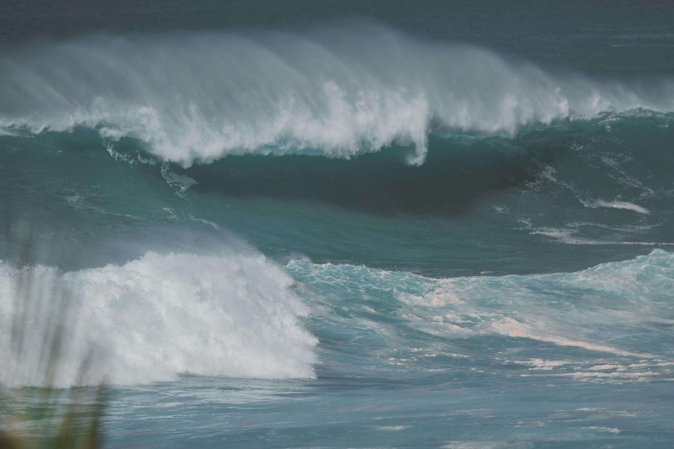 Big waves hawaii