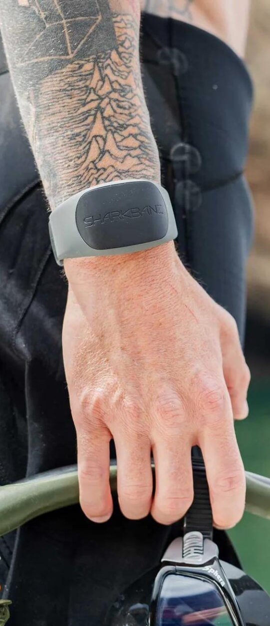 SHARKBANZ Wearable Shark Repellent