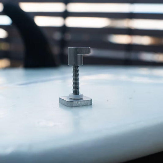 EZ Nut - No Tool Single Fin Screw - Must - Have for Surfers