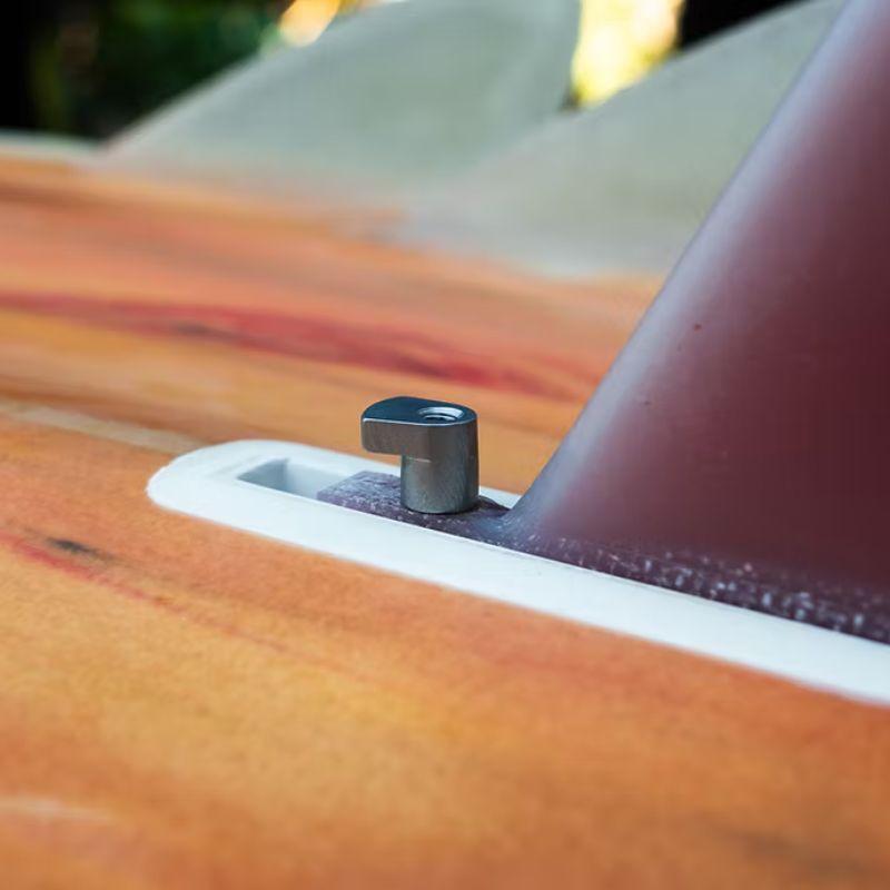 EZ Nut - No Tool Single Fin Screw - Must - Have for Surfers