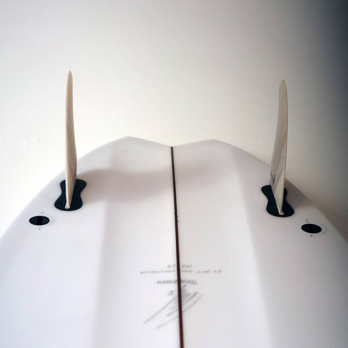 FCS II Album Laminar Twin - Must-Have for Surfers