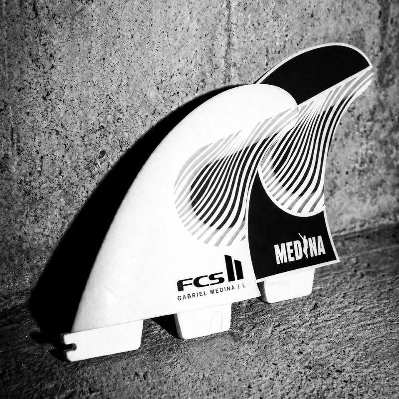 FCS II THRUSTER Gabriel Medina Performance Core X - Large Black White - Must - Have for Surfers