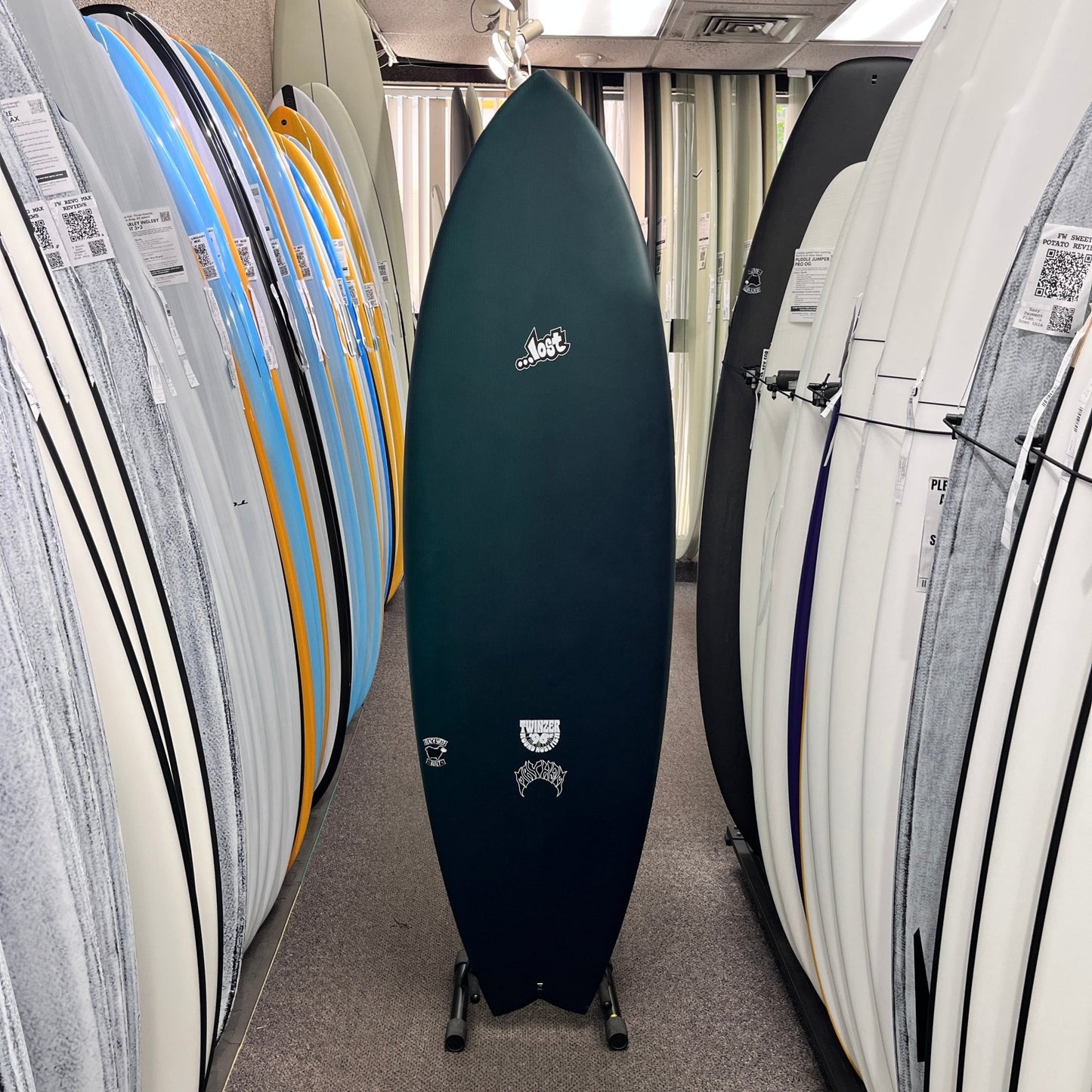 Lost RNF Twinzer 96'er Black Sheep Futures 5'10 V34.1 - Free Canards - Must-Have for Surfers