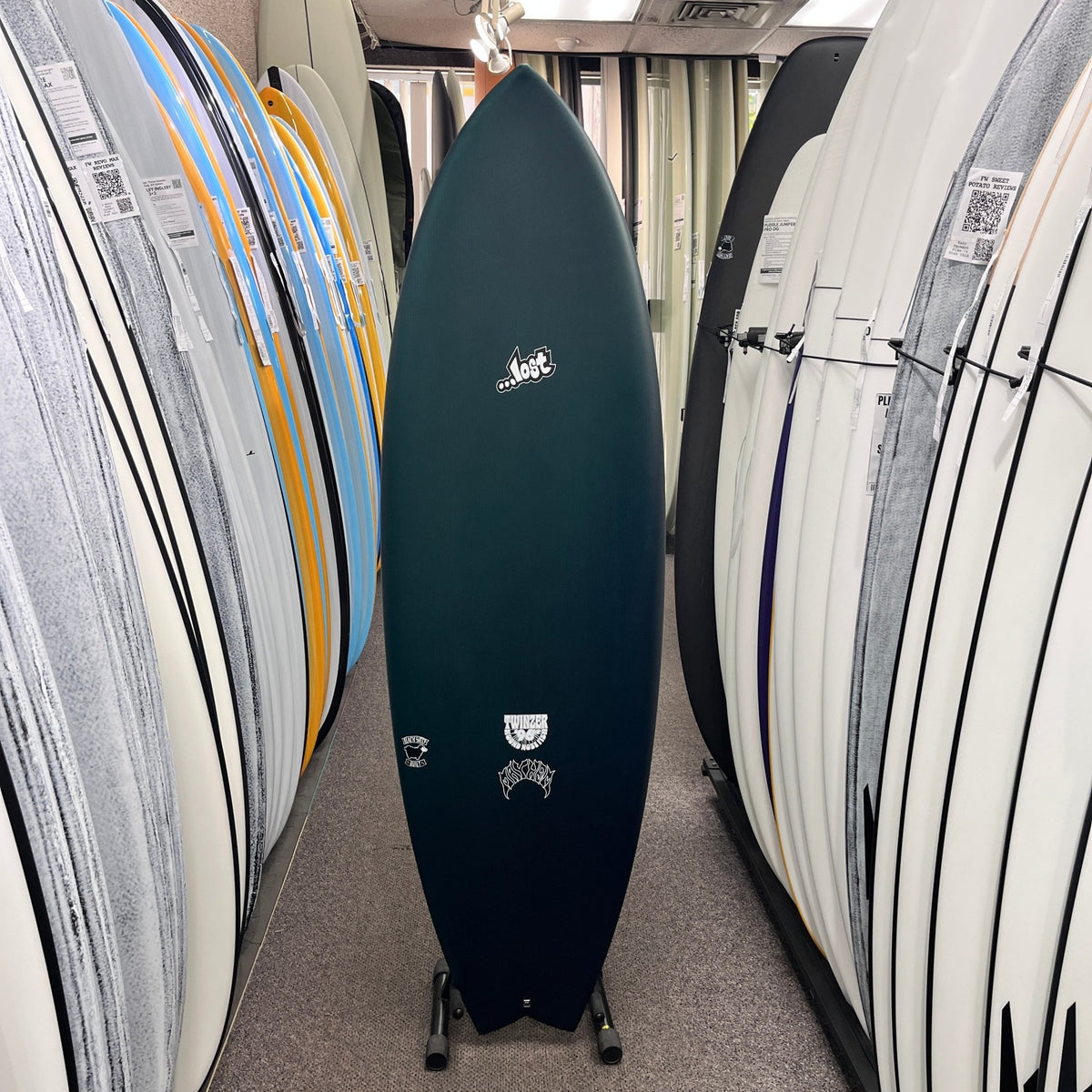 Lost RNF Twinzer 96'er Black Sheep Futures 5'6 V29.5 - Free Canards - Must-Have for Surfers