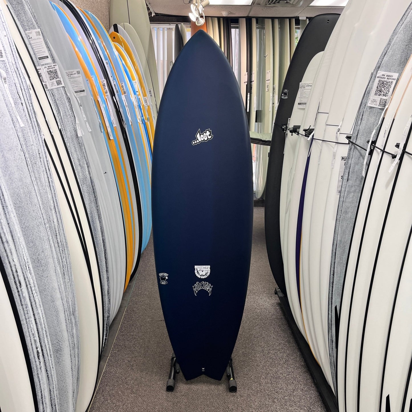 Lost RNF Twinzer 96'er Black Sheep Futures 5'7 V30.55 - Free Canards - Must-Have for Surfers