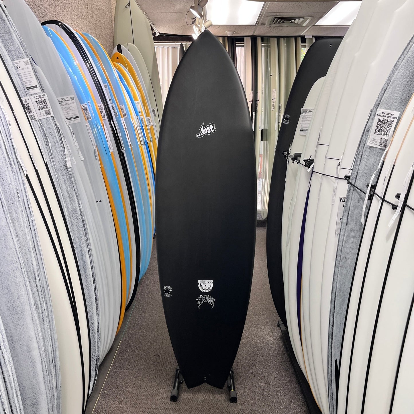Lost RNF Twinzer 96'er Black Sheep Futures 6'1 V38.25 - Free Canards - Must-Have for Surfers