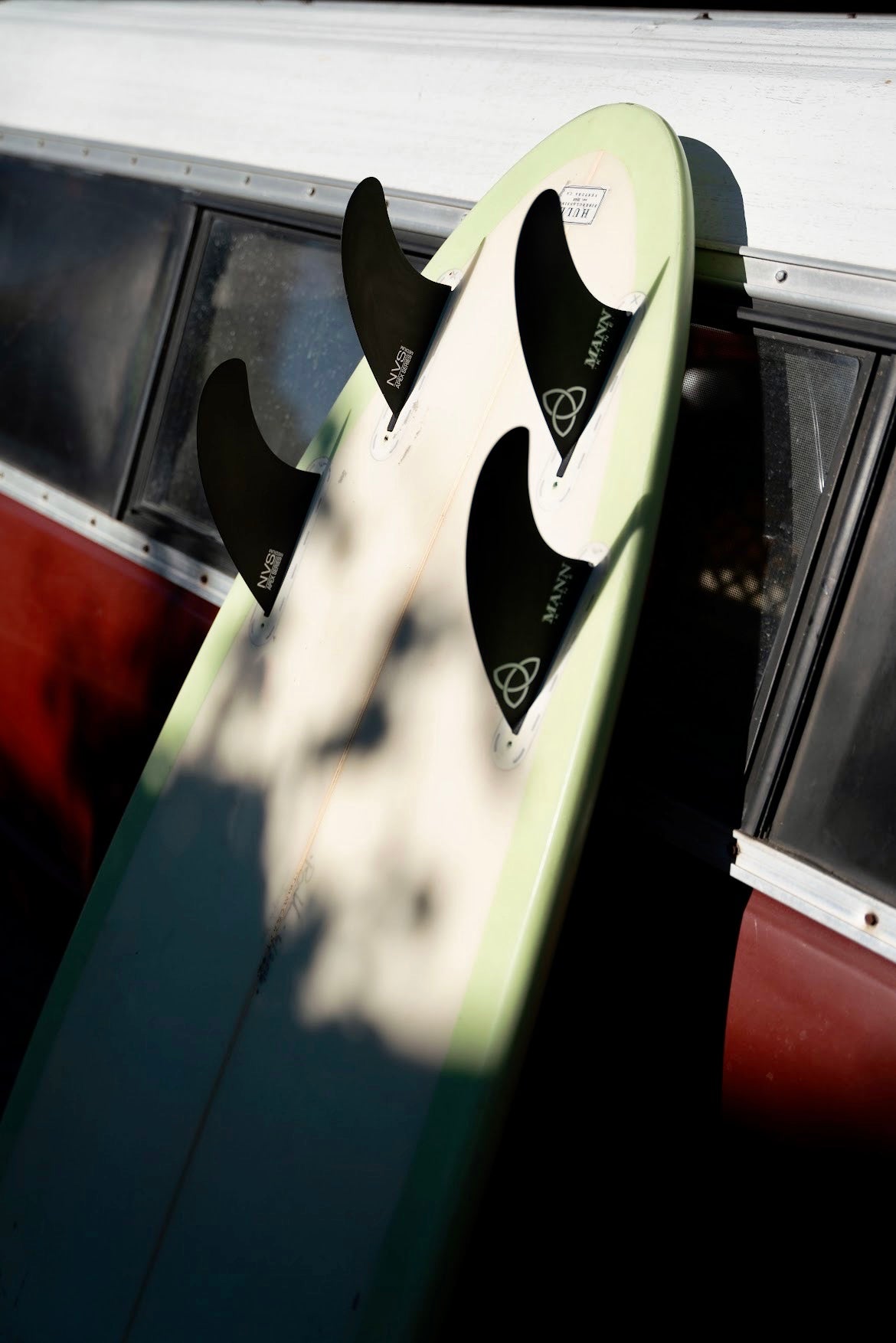 Mannkine Quad (M, L) - Apex (For Online Purchase Only) - Must - Have for Surfers