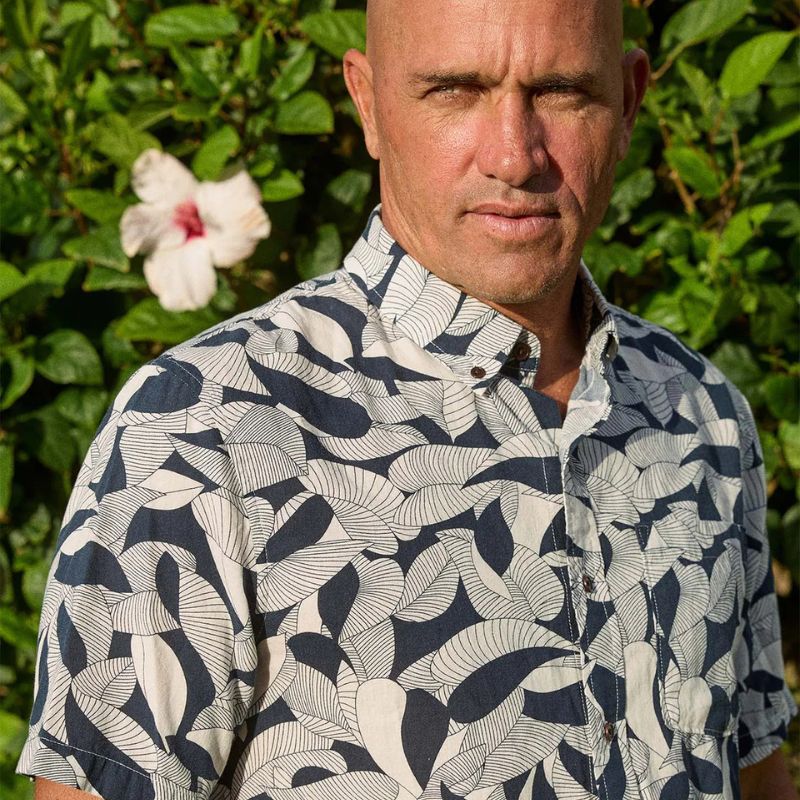 Outerknown SHIRT (Small - Large) Indigo Floating Fauna - Must - Have for Surfers
